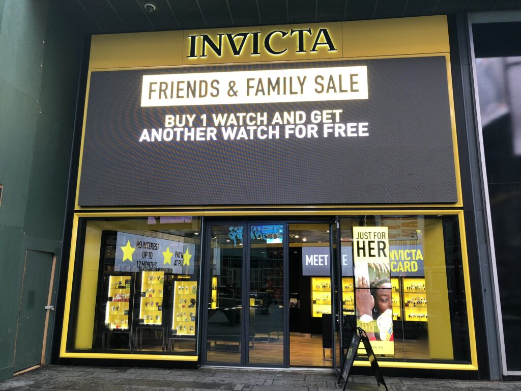 Invicta Stores Enhances Customer Experience with CrownTV Digital Signage